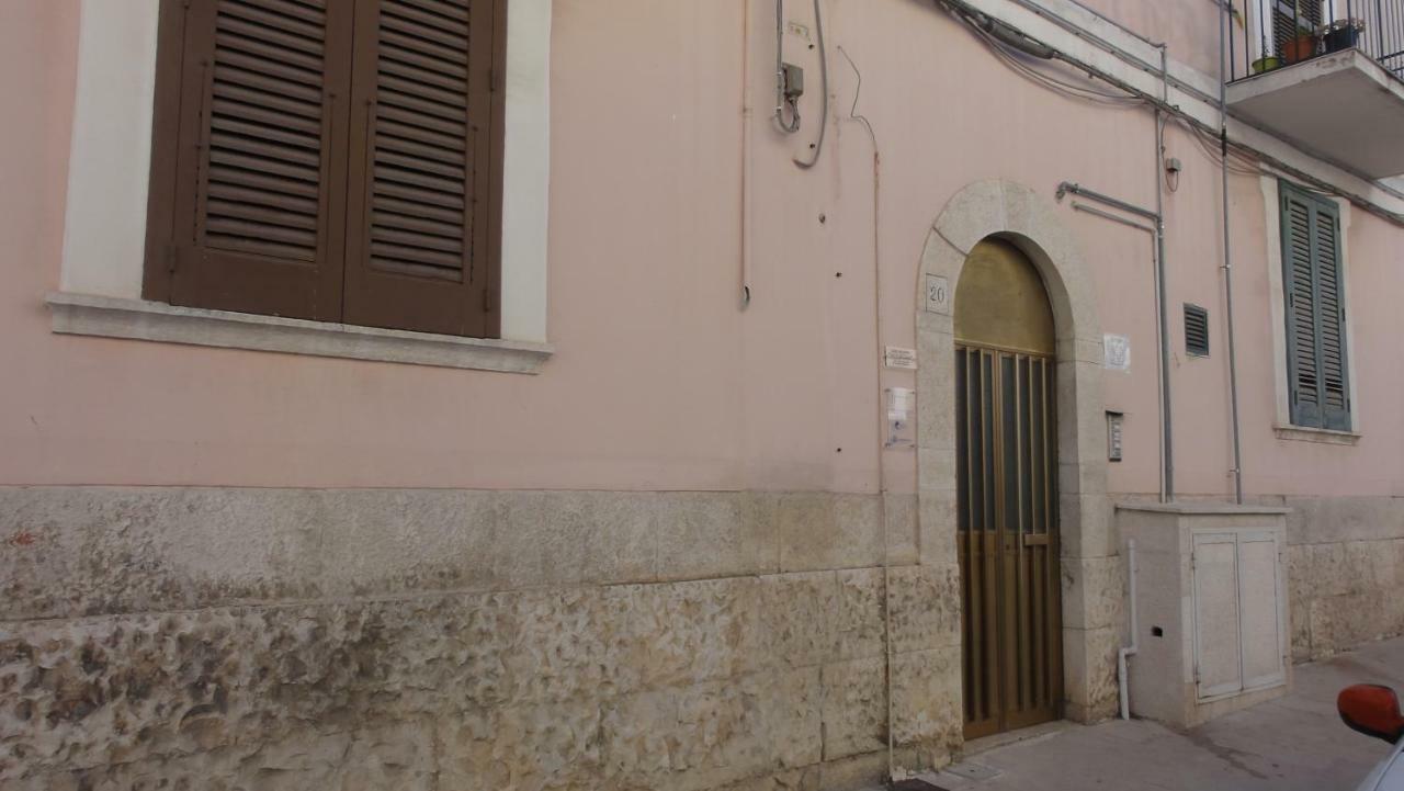 Casa Vacanze La Scalinata Bisceglie Eksteriør bilde